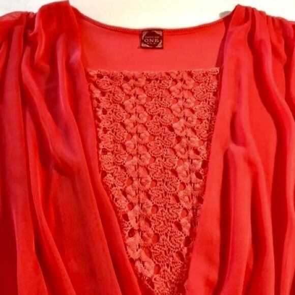 Casual Blouse Women’s Fashion One Tops Size L - Picture 3 of 6